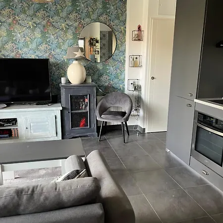 Ds Avec Piscine Carnon Апартаменты
