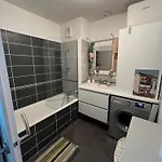 Ds Avec Piscine Carnon 아파트 모기오